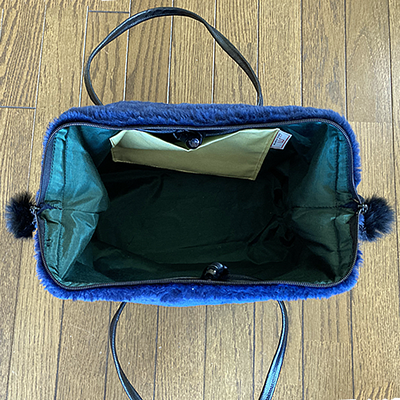 ネイビーバッグ コーデ